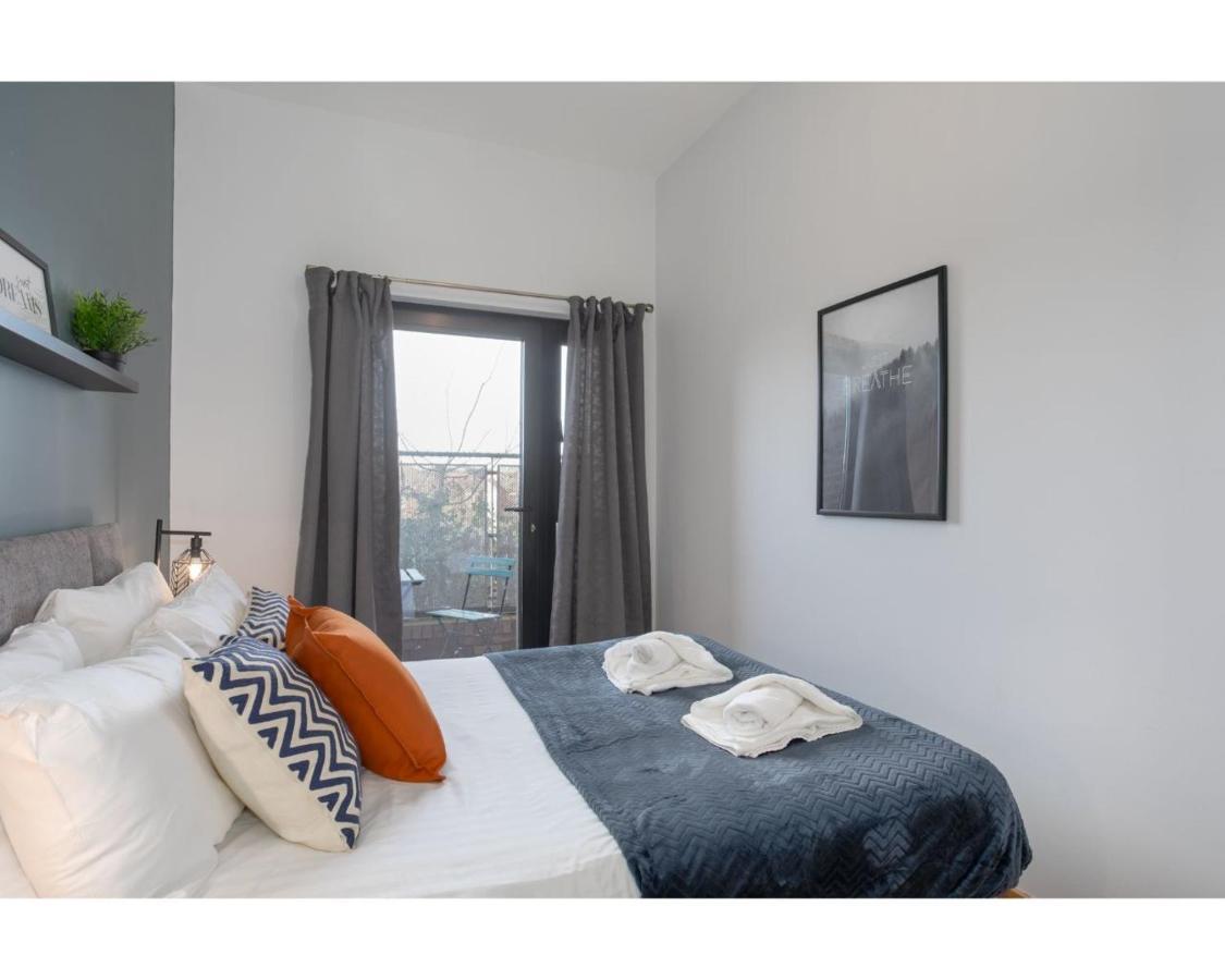 Central Belfast Apartments Eden Bagian luar foto