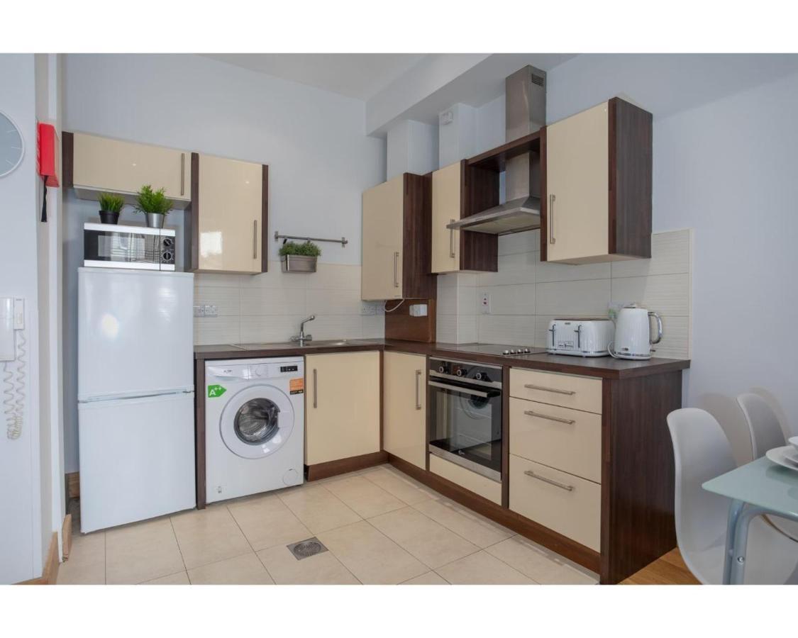 Central Belfast Apartments Eden Bagian luar foto