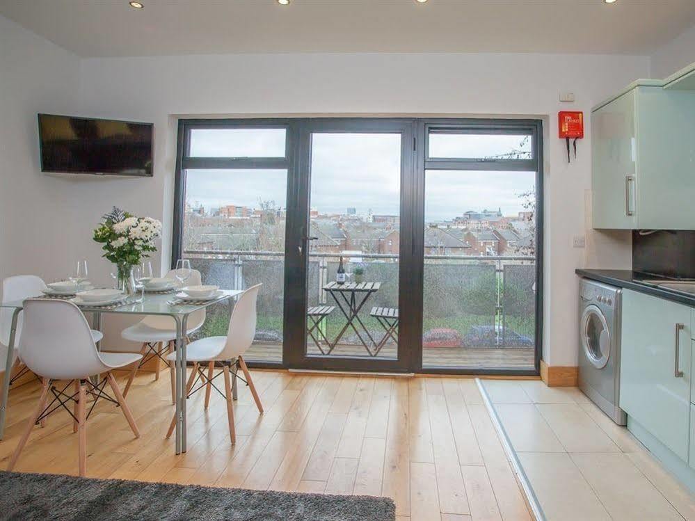 Central Belfast Apartments Eden Bagian luar foto